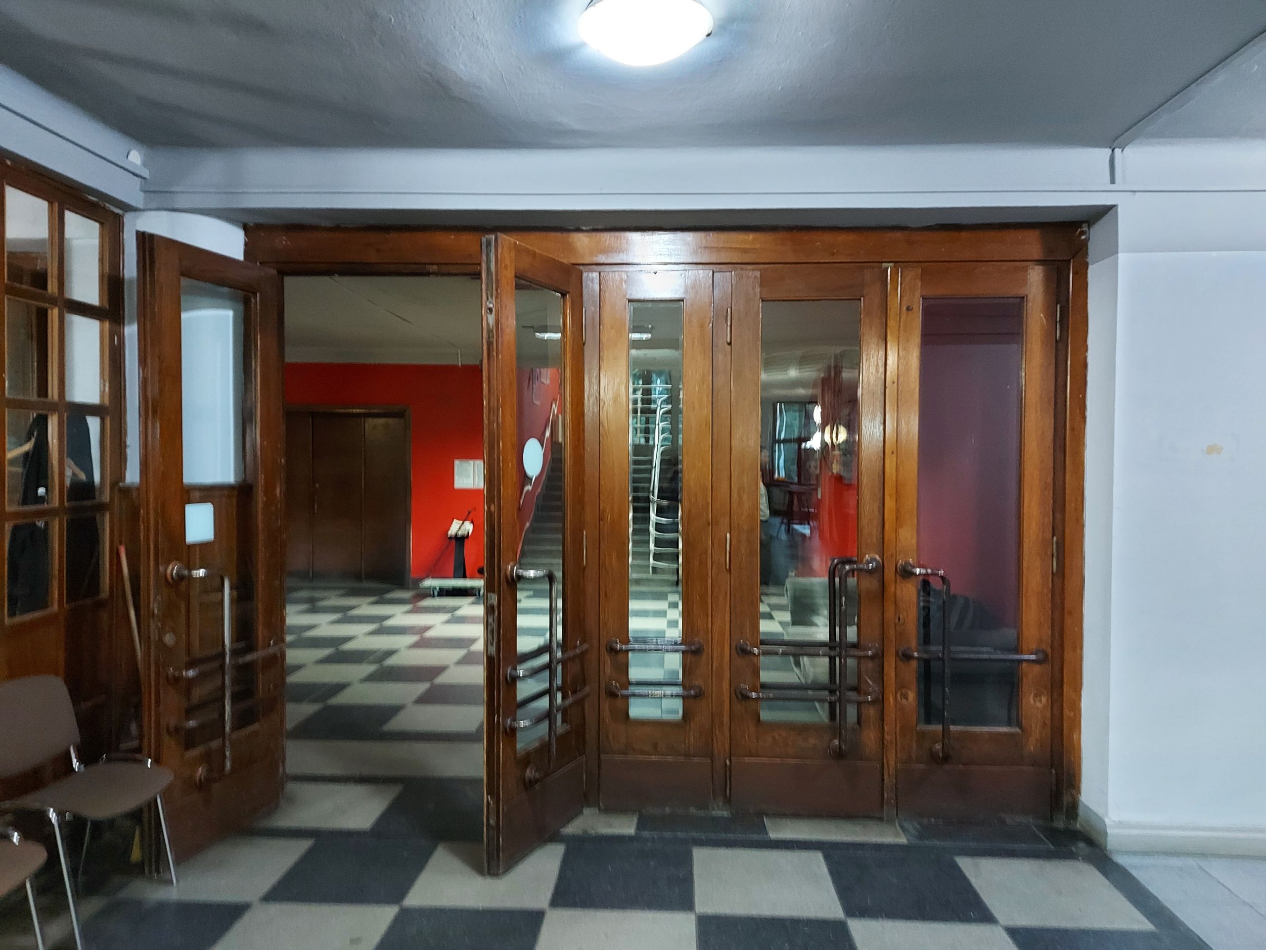 Zdjęcie do artykułu: Międzynarodowy projekt artystyczny pt. „Doświadczanie nowoczesności. Między utopią a antyutopią” w Parku Kultury w Starachowicach