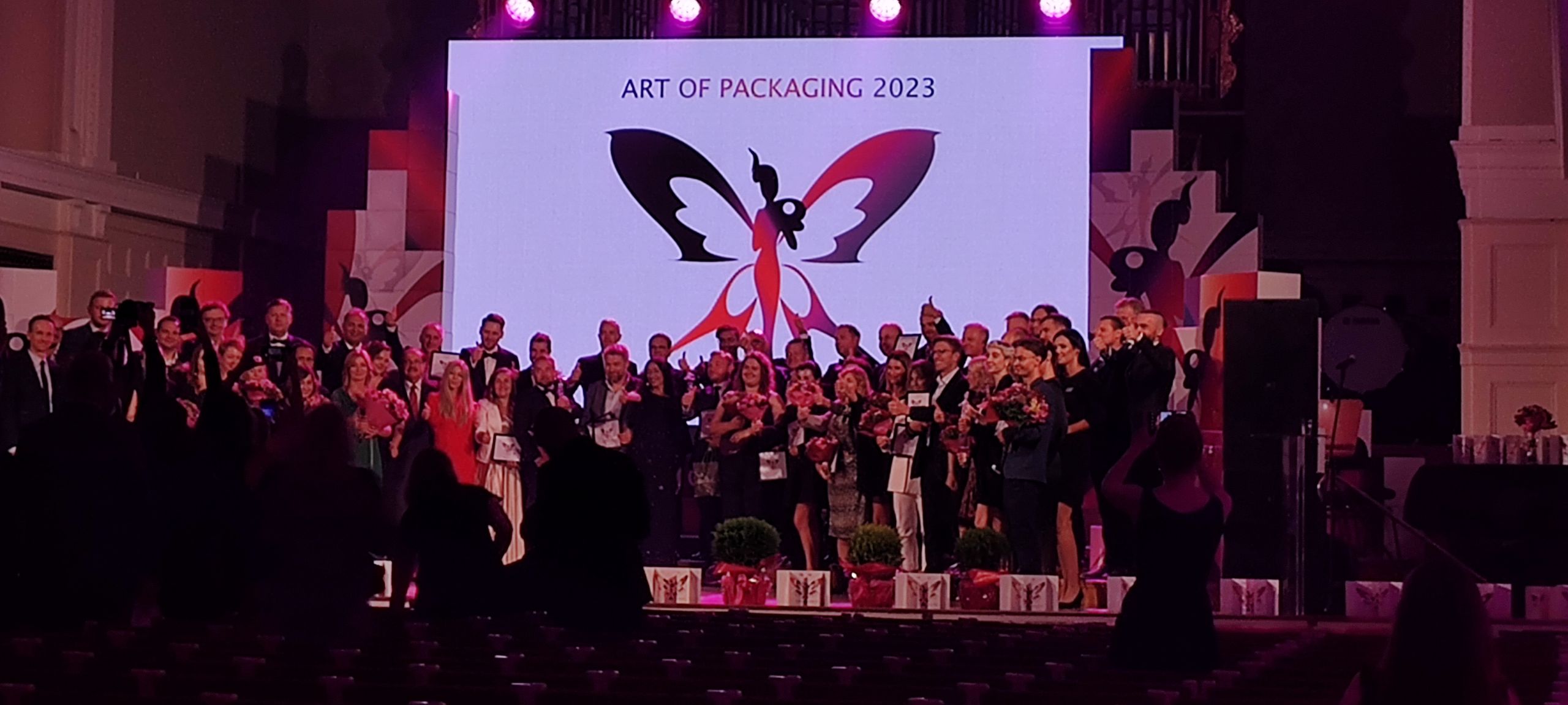 Zdjęcie do artykułu: Sukces studentek i absolwentek Wydziału w Art of Packaging 2023 w Poznaniu!