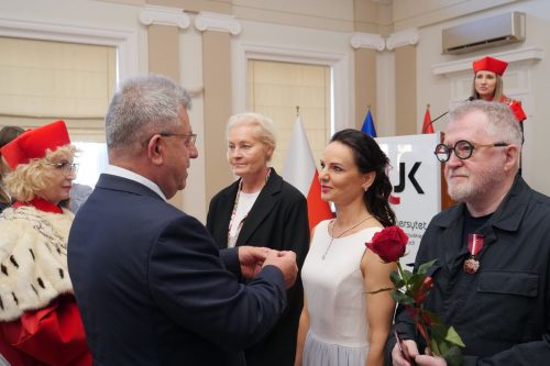 Gala wręczenia medali &bdquo;Zasłużony Kulturze Gloria Artis&rdquo; w czasie inauguracji roku akademickiego w Uniwersytecie Jana Kochanowskiego w Kielcach
