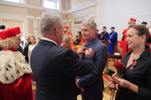 Gala wręczenia medali &bdquo;Zasłużony Kulturze Gloria Artis&rdquo; w czasie inauguracji roku akademickiego w Uniwersytecie Jana Kochanowskiego w Kielcach
