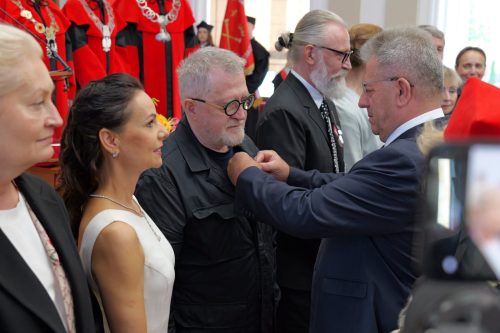 Gala wręczenia medali &bdquo;Zasłużony Kulturze Gloria Artis&rdquo; w czasie inauguracji roku akademickiego w Uniwersytecie Jana Kochanowskiego w Kielcach