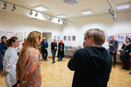 Joanna Kurkiewicz Papier plus druk. Między grafiką a rzemiosłem